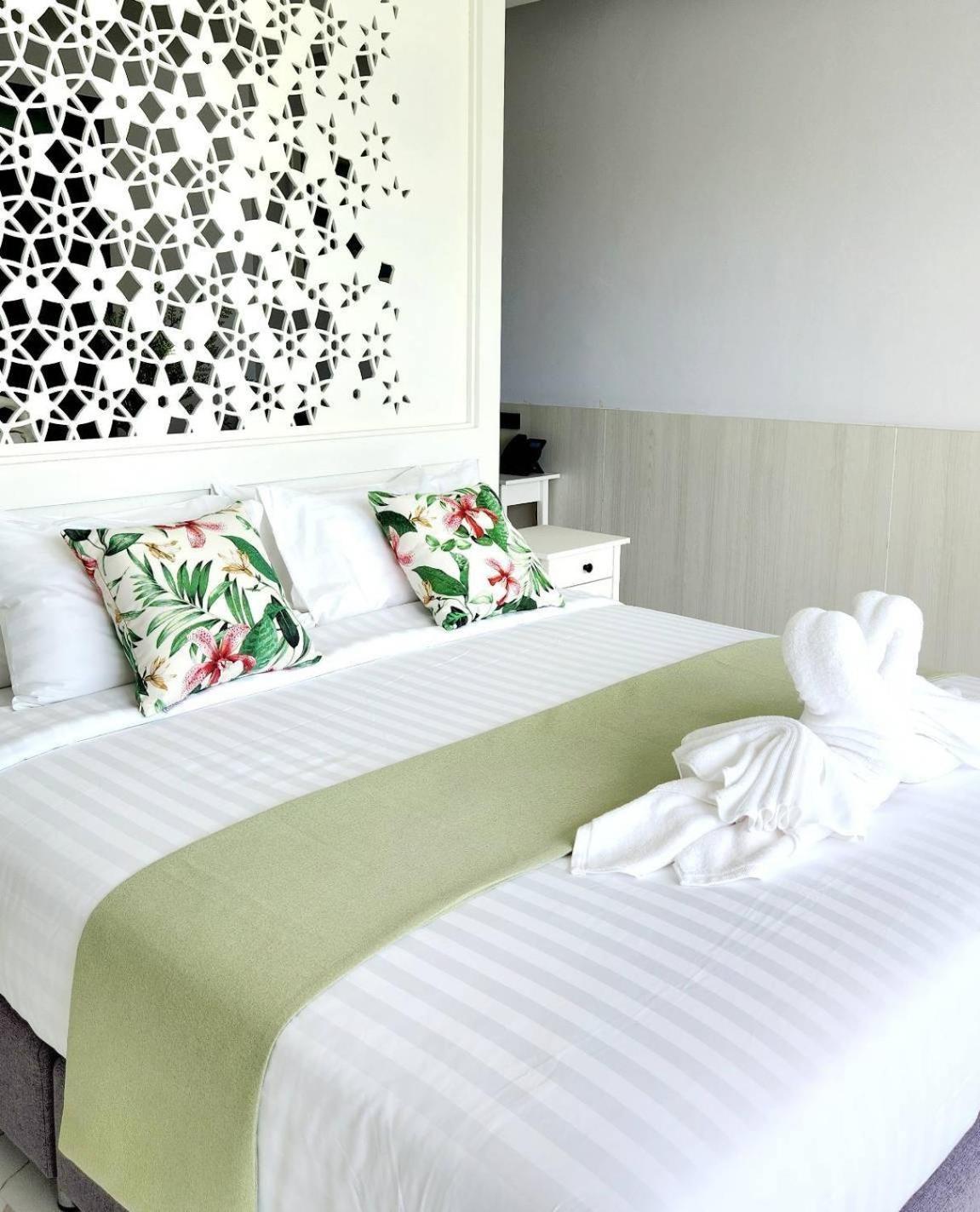 Sand Dance Hotel Prachuap Khiri Khan Exterior foto
